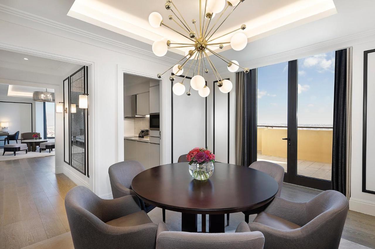The St. Regis מלון